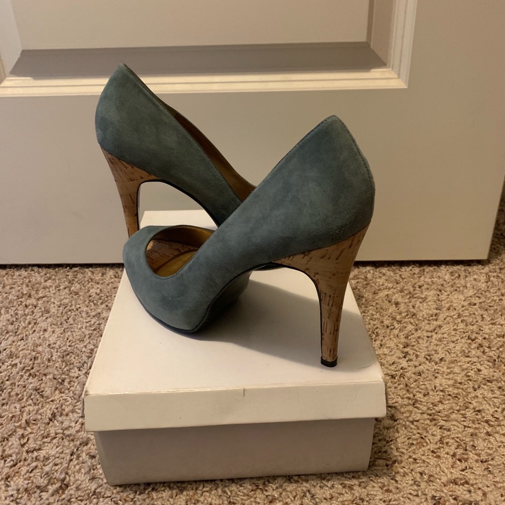 Cute Peep Toe Pump